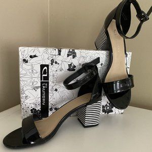 CHINESE LAUNDRY black and white strappy chunky heel , size 7.5M